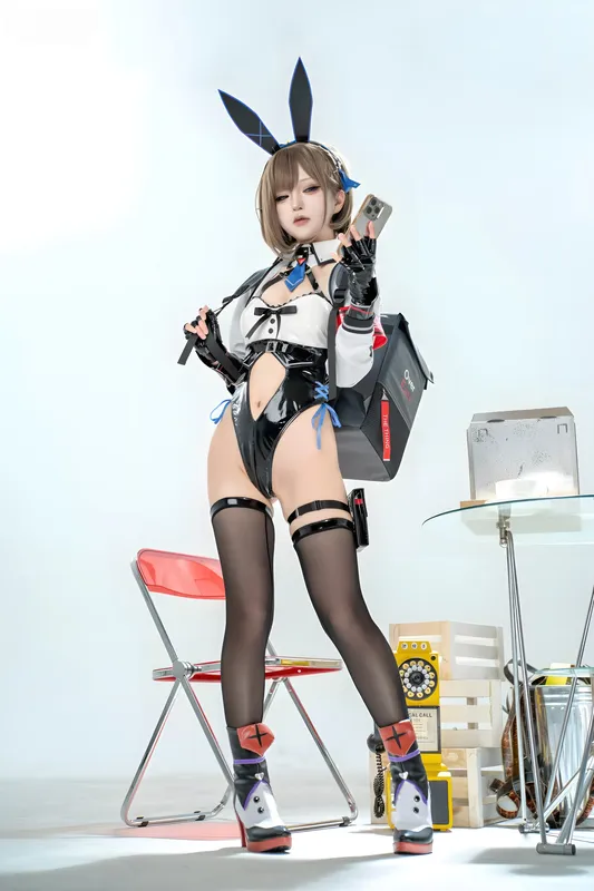 外卖兔女郎·小葵 - 矢量鱼