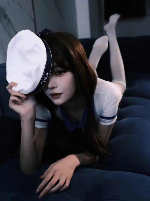 [YITUYU艺图语]2025.02.03 女水手的假日 白装棉袜版 孟程程 - 艺图语